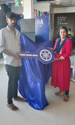 Gallery Image 1 – Yamaha showroom